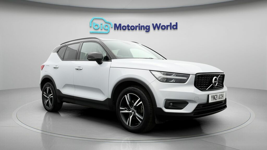 Volvo XC40 R-design Silver