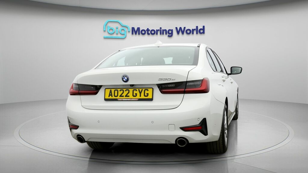 BMW 3 Series Se Pro AO22GYG White #6