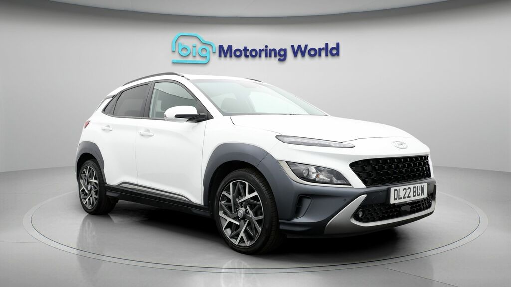 Hyundai Kona Premium White