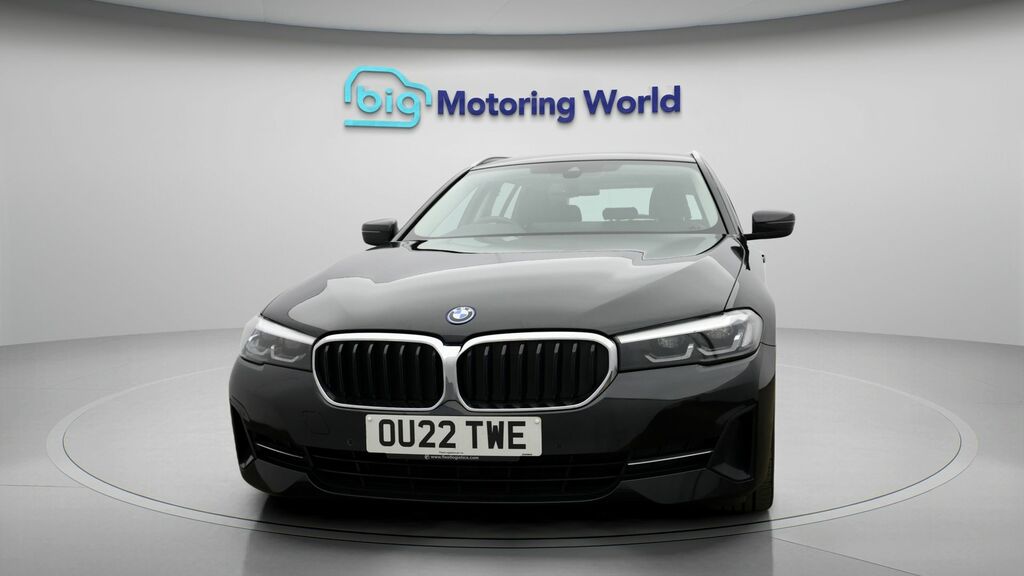 BMW 5 Series Se OU22TWE Black #2