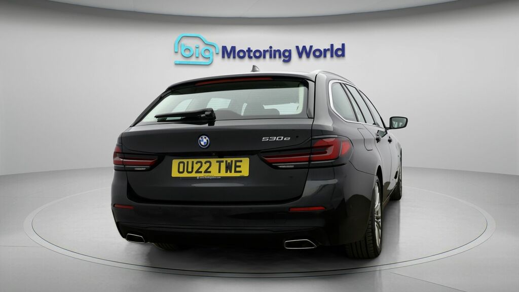 BMW 5 Series Se OU22TWE Black #6