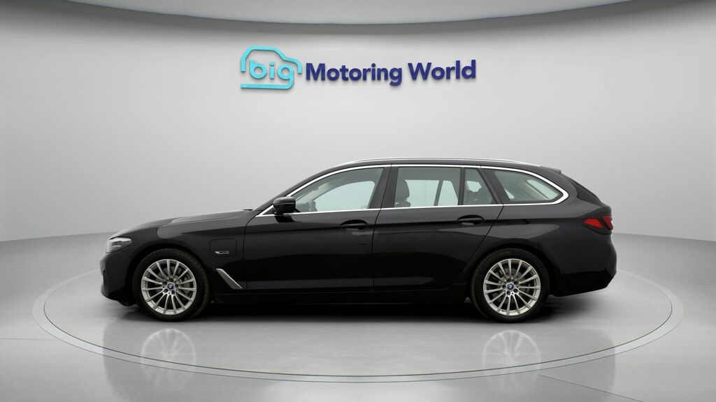 BMW 5 Series Se OU22TWE Black #4