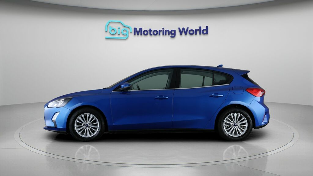 Ford Focus Titanium Blue #4