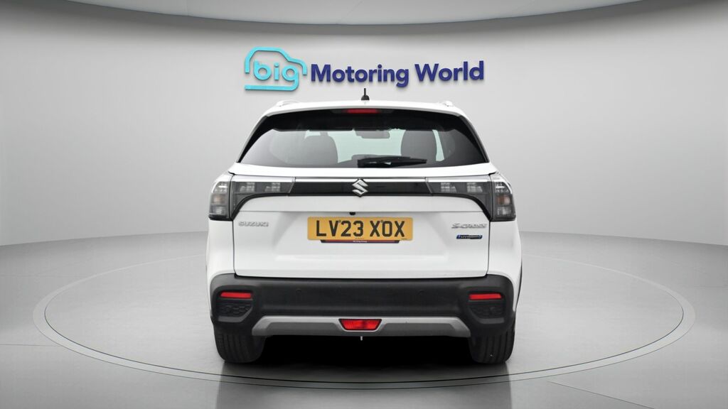 Suzuki S Cross Motion LV23XOX White #6