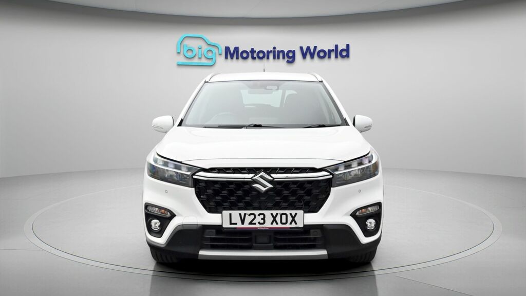 Suzuki S Cross Motion LV23XOX White #2