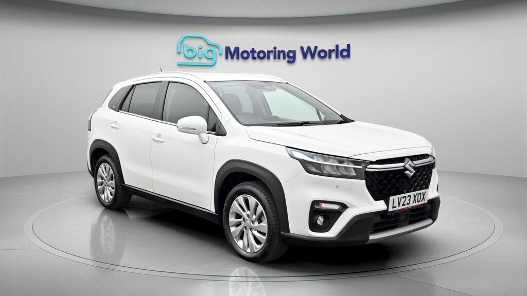 Suzuki S Cross Motion White