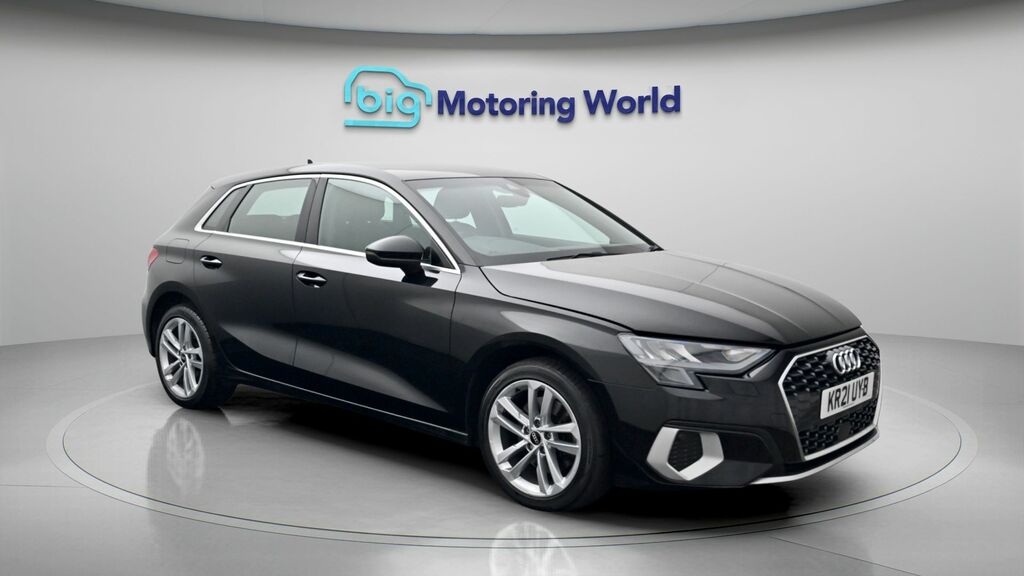 Audi A3 Sport KR21UYB Black