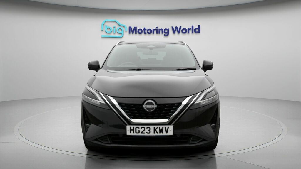 Nissan Qashqai Tekna HG23KWV Black #2