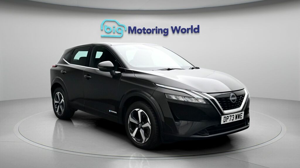 Nissan Qashqai Acenta Premium DP73WWE Black