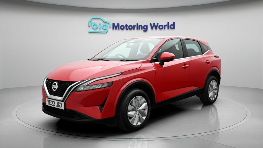 Nissan Qashqai Visia Red #3