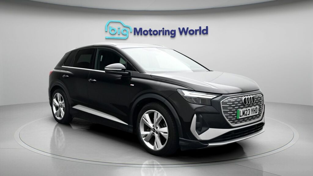 Audi Q4 E Tron S Line Black