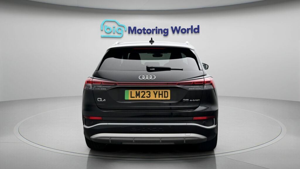 Audi Q4 E Tron S Line Black #6