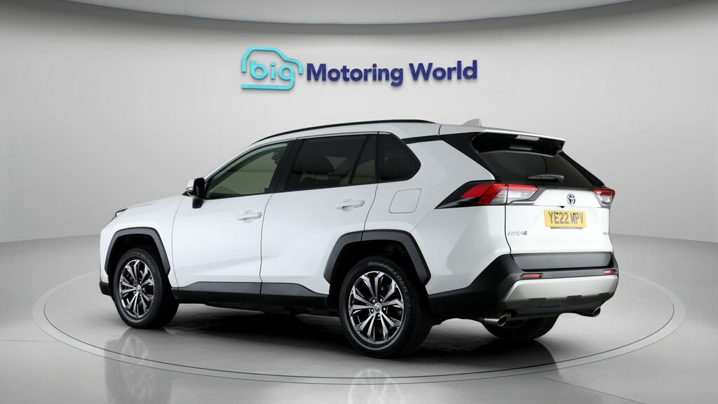 Toyota Rav 4 Design White #5