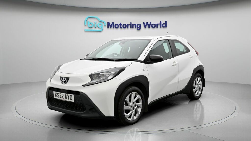 Toyota Aygo X Pure White #3