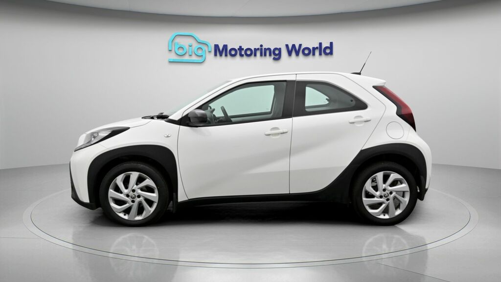 Toyota Aygo X Pure White #4