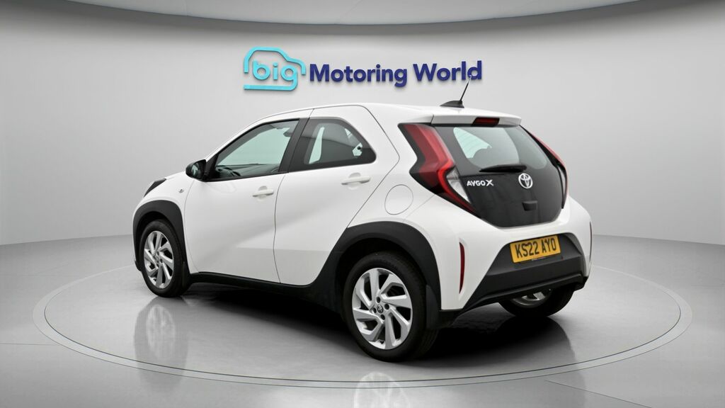 Toyota Aygo X Pure White #5
