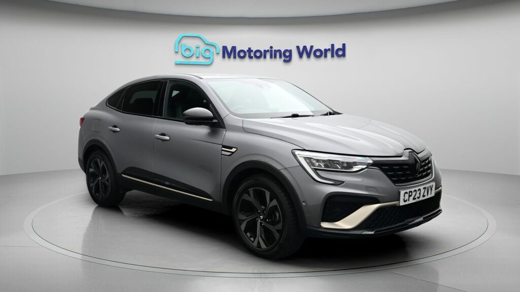 Renault Arkana E-tech Engineered Grey