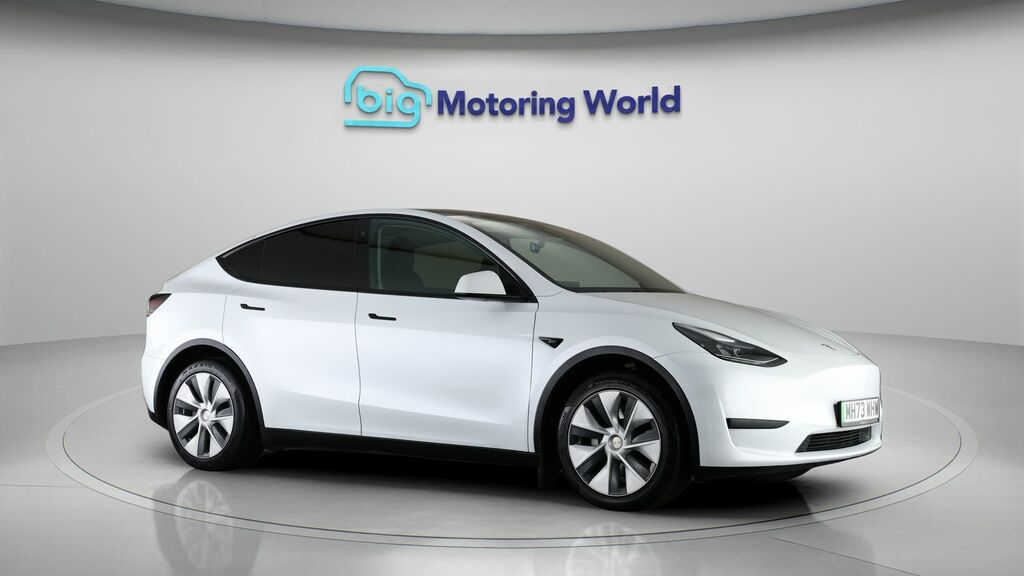 Tesla Model Y Y Model Y Rwd MH73WHW White