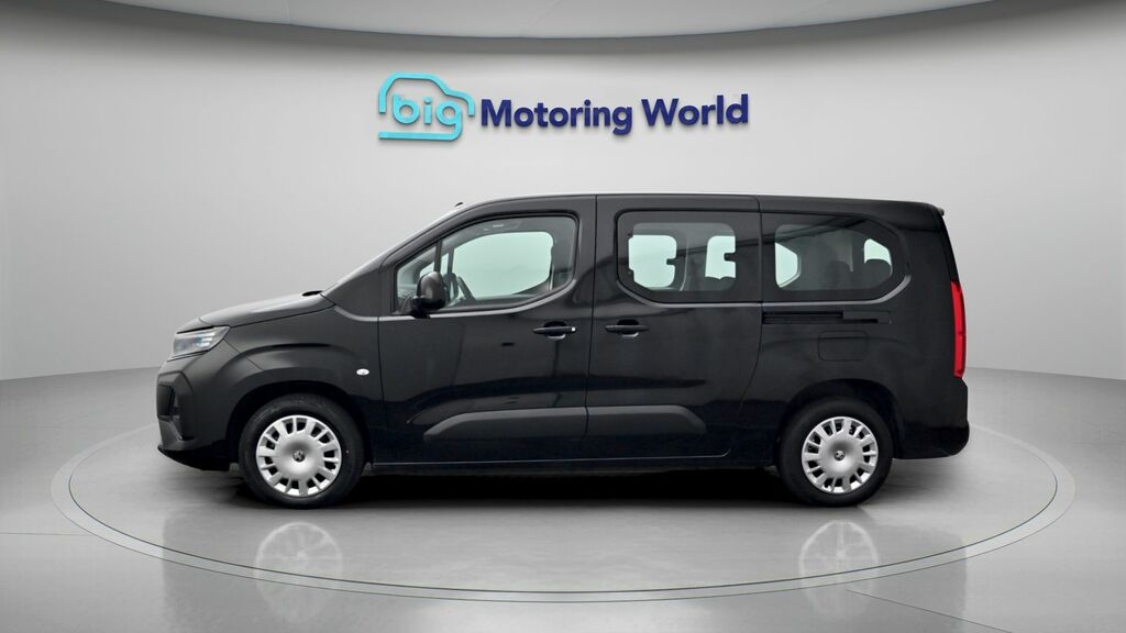 Vauxhall Combo Life Design Black #4