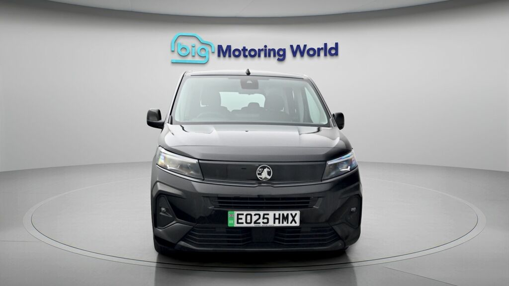 Vauxhall Combo Life Design Black #2