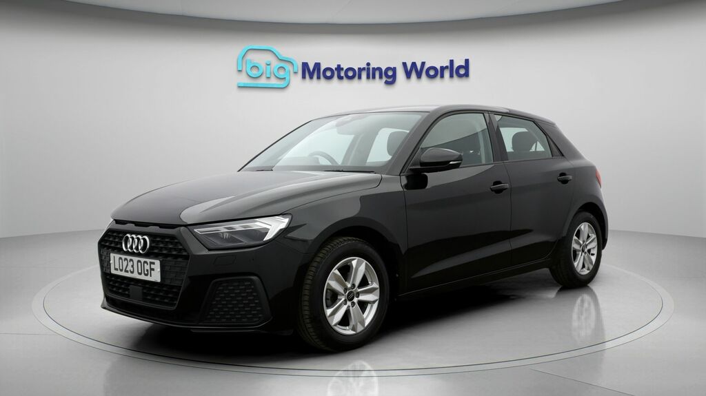 Audi A1 Technik Black #3