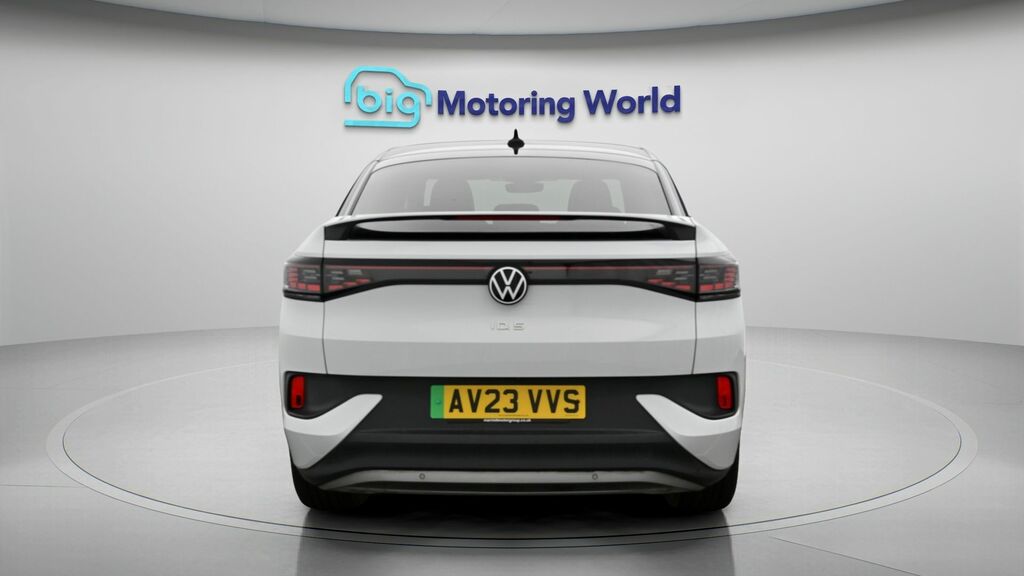 Volkswagen ID.5 Style White #6