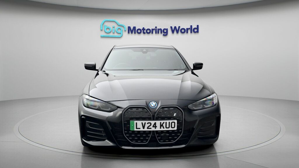 BMW i4 M Sport Black #2