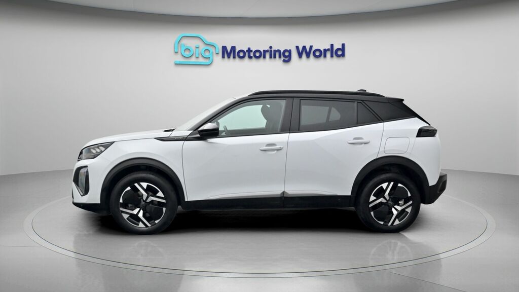 Peugeot 2008 Gt White #4