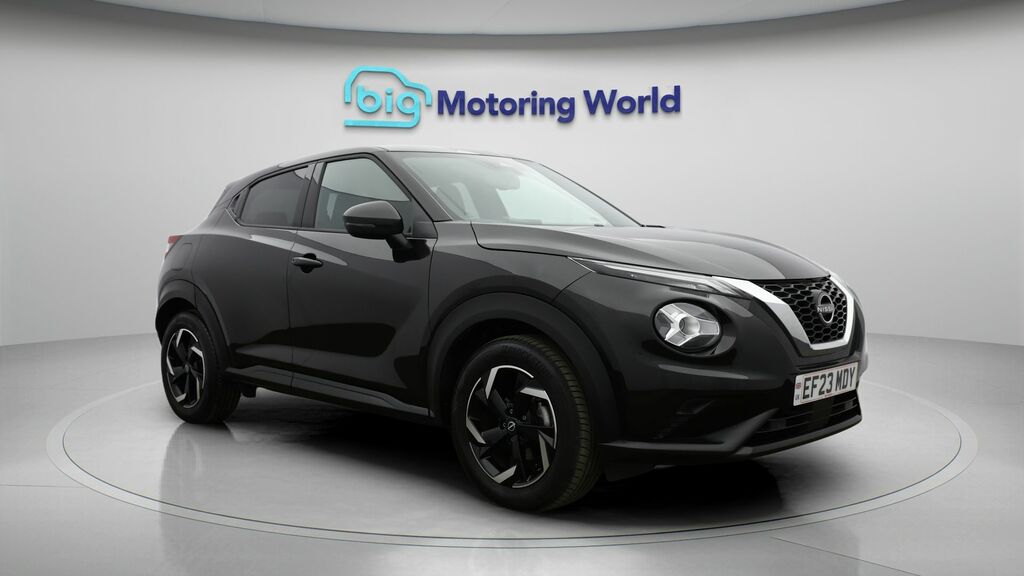 Nissan Juke N-connecta Black