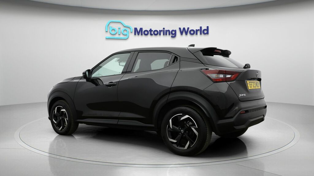 Nissan Juke N-connecta Black #5