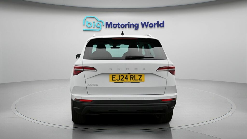 Skoda Karoq Se L White #6