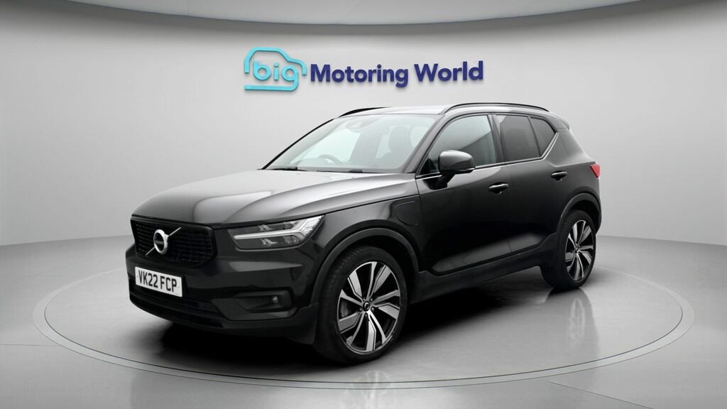 Volvo XC40 Ultimate Dark VK22FCP Black #3