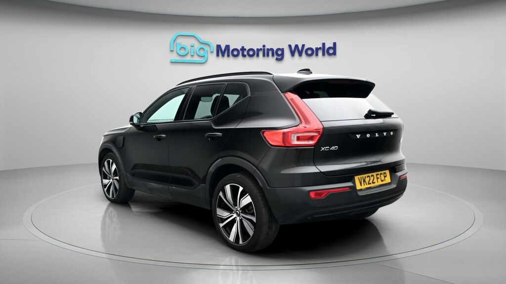 Volvo XC40 Ultimate Dark VK22FCP Black #5