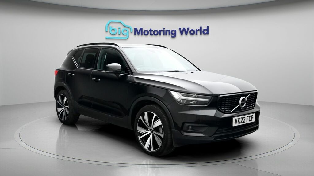 Volvo XC40 Ultimate Dark VK22FCP Black