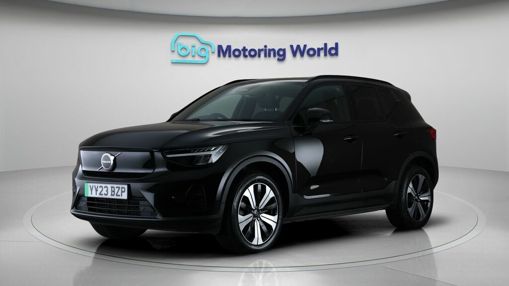 Volvo XC40 Core YY23DZP Black #3