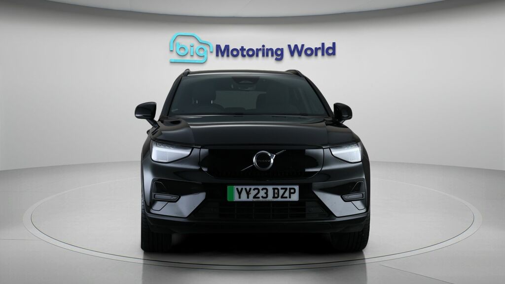 Volvo XC40 Core YY23DZP Black #2