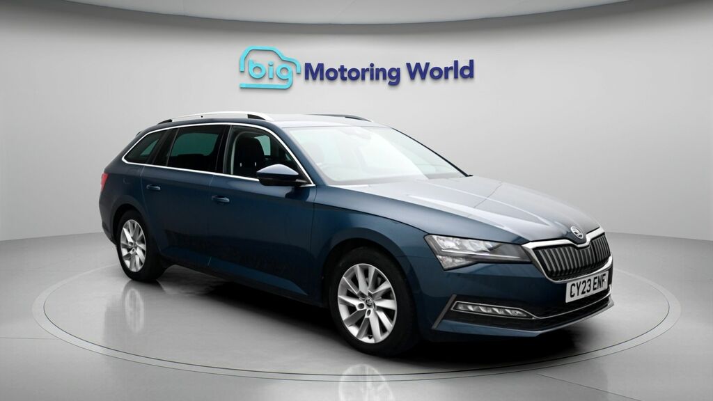 Skoda Superb Se Technology Blue