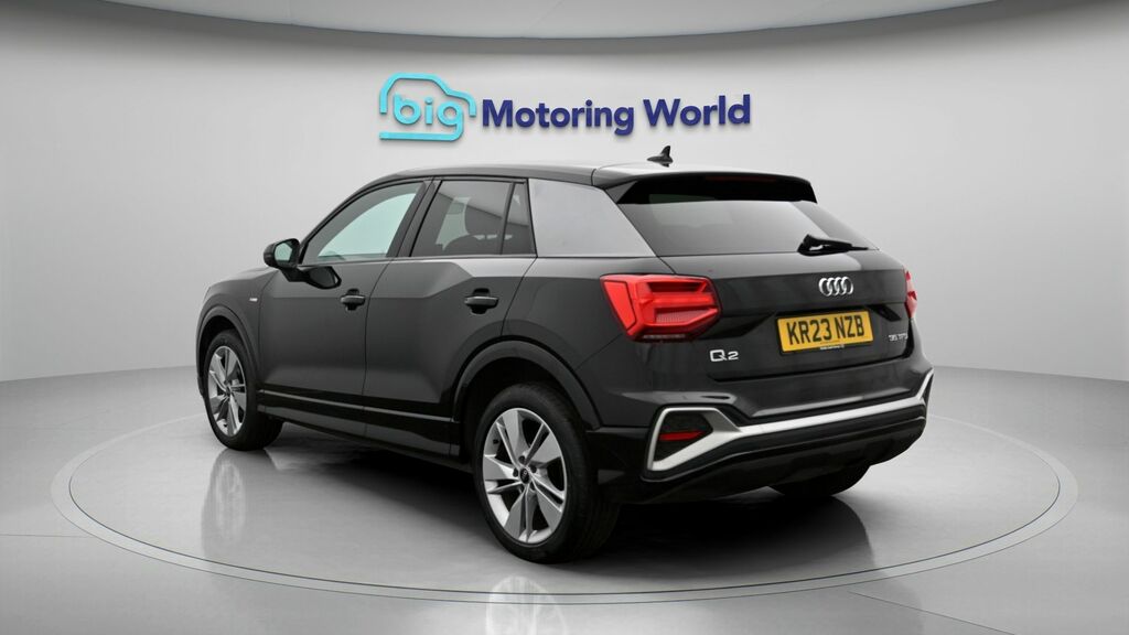 Audi Q2 S Line Black #5