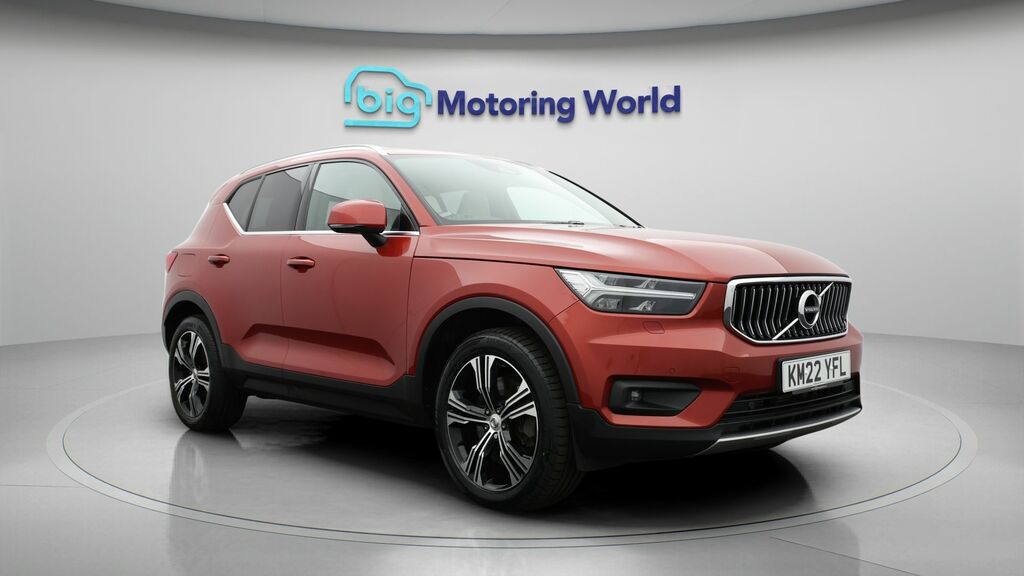 Volvo XC40 Inscription KM22YFL Red
