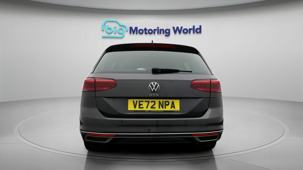 Volkswagen Passat Gte Advance Grey #6