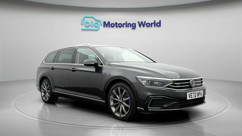 Volkswagen Passat Gte Advance Grey