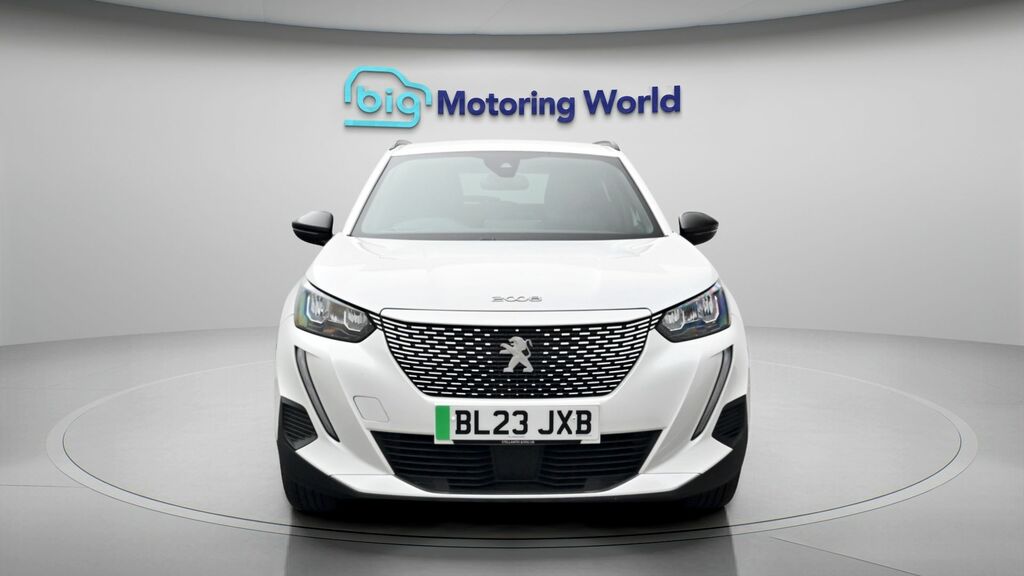 Peugeot e-2008 Allure Premium BL23JXB White #2
