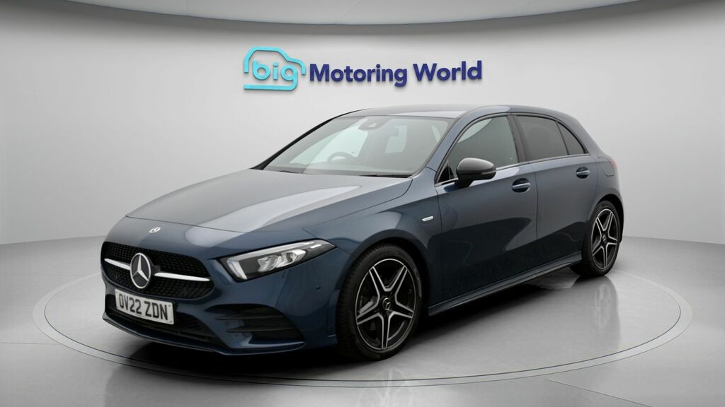Mercedes-Benz A Class Amg Line Edition OV22ZDN Blue #3