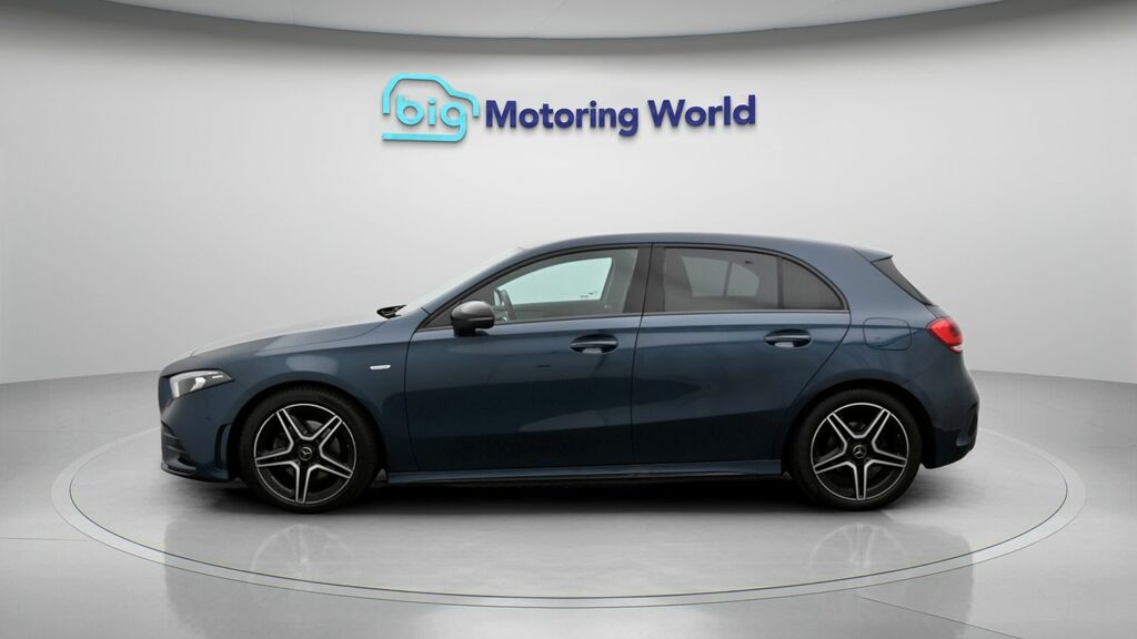 Mercedes-Benz A Class Amg Line Edition OV22ZDN Blue #4