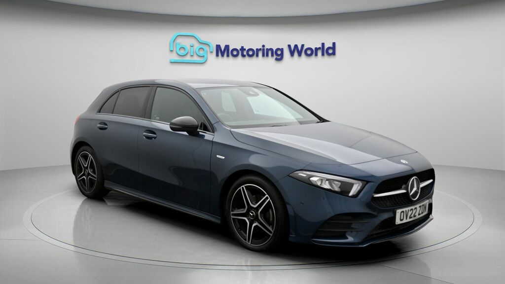 Mercedes-Benz A Class Amg Line Edition Blue