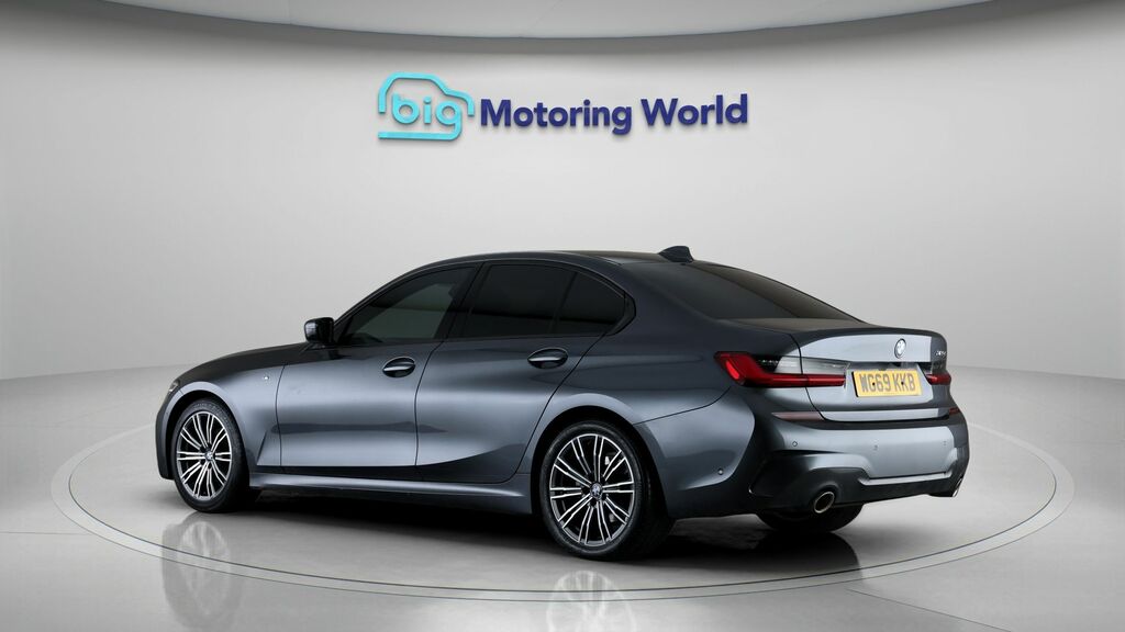 BMW 3 Series M Sport WG69KKB Grey #5