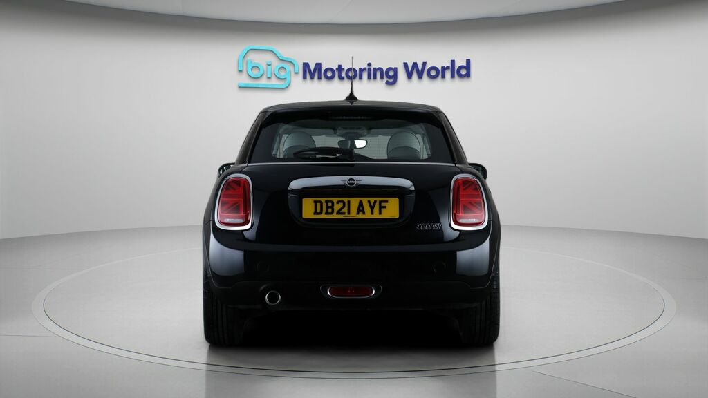 Mini Hatch Cooper Exclusive DB21AYF Black #6