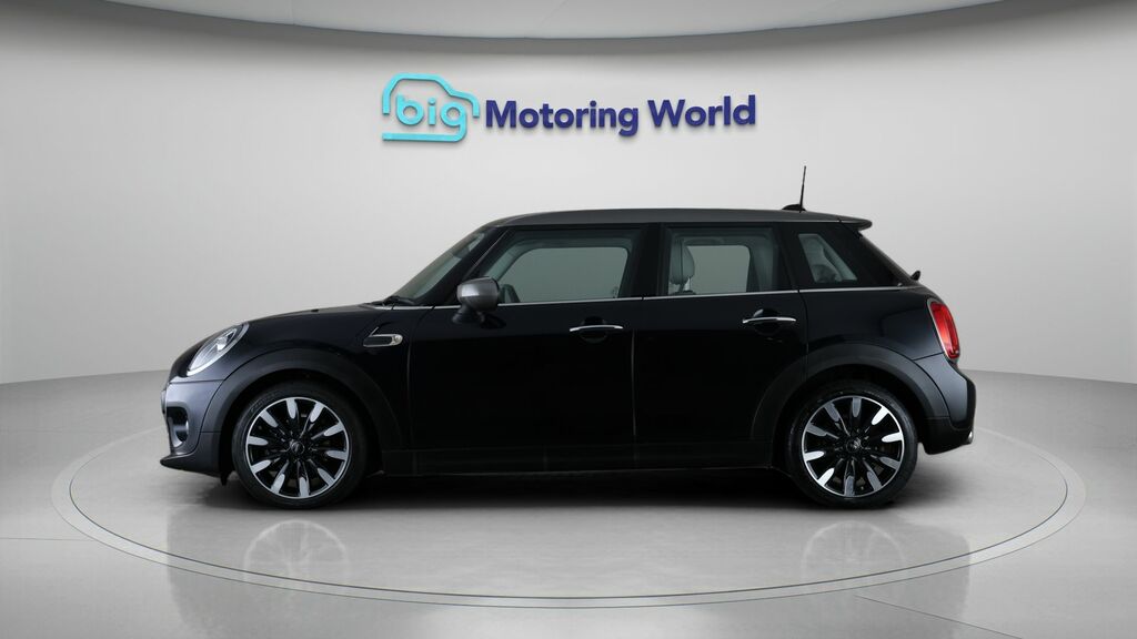 Mini Hatch Cooper Exclusive DB21AYF Black #4