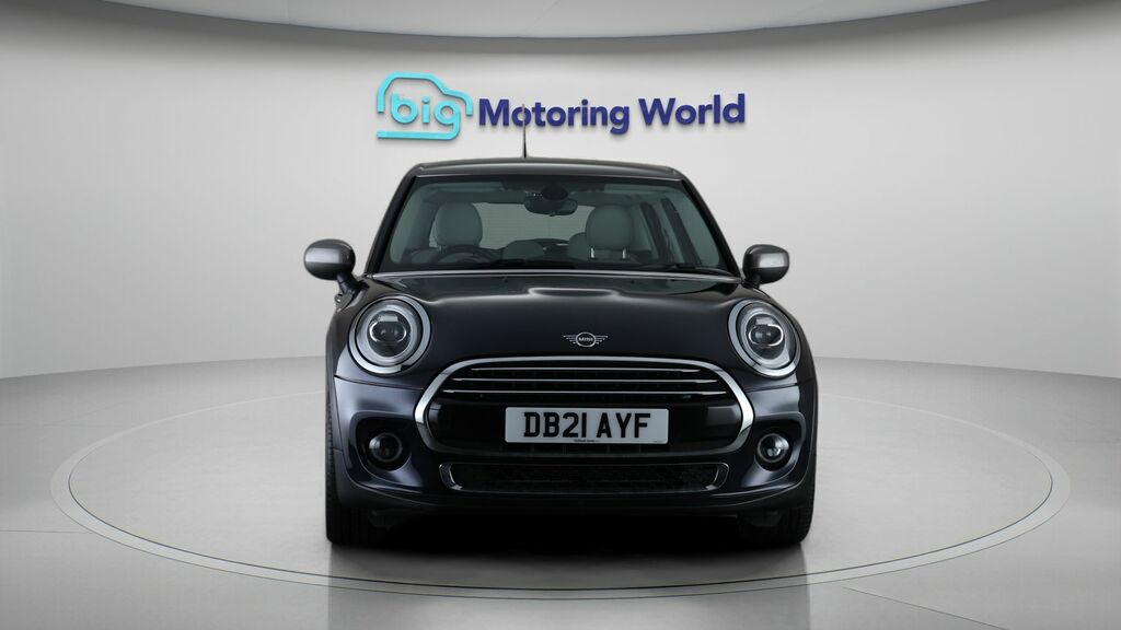 Mini Hatch Cooper Exclusive DB21AYF Black #2