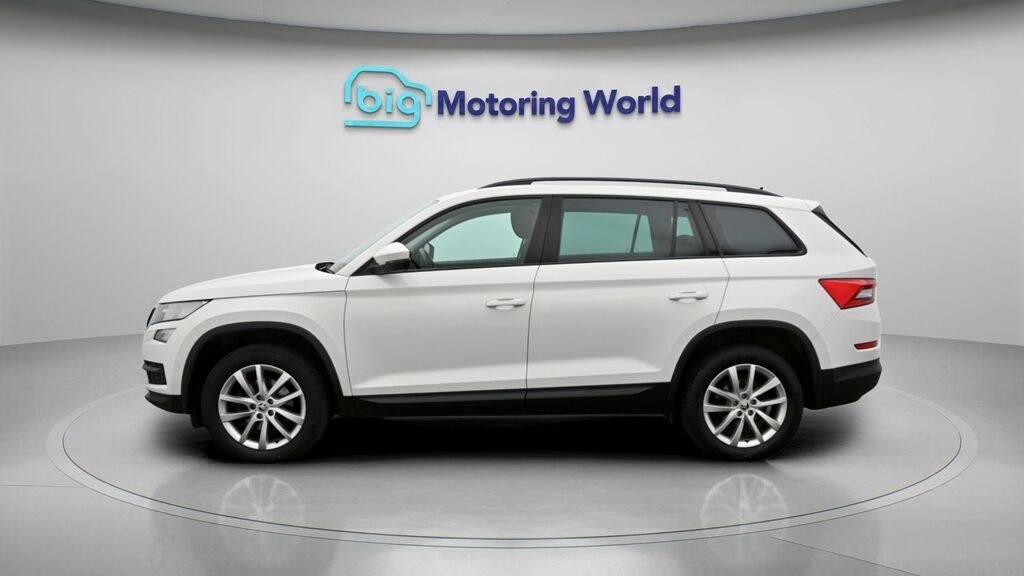 Skoda Kodiaq Se White #4